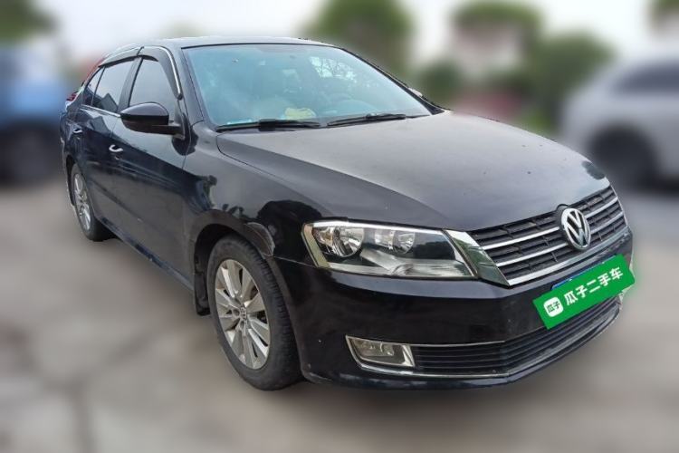 Used Volkswagen Lavida 2014 1.6L Automatic Sport Edition Front Right 45 Deg