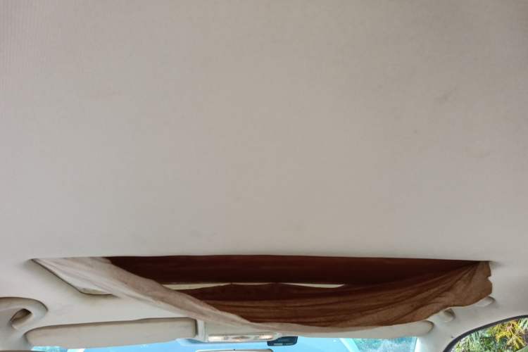 Used Volkswagen Lavida 2014 1.6L Automatic Sport Edition Headliner