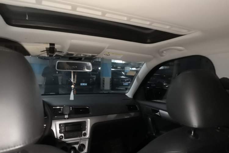 Used Volkswagen Lavida 2014 1.4TSI DSG 30th Anniversary Edition Headliner