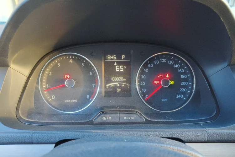 Used Volkswagen Lavida 2014 1.4TSI DSG 30th Anniversary Edition Instrument Cluster