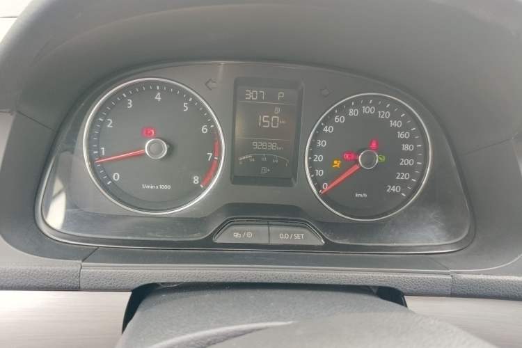 Used Volkswagen Lavida 2014 1.4TSI DSG 30th Anniversary Edition Instrument Cluster