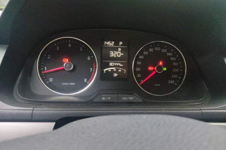 Used Volkswagen Lavida 2014 1.4TSI DSG 30th Anniversary Edition Instrument Cluster