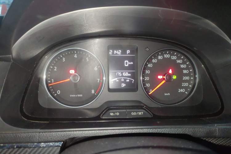Used Volkswagen Lavida 2014 1.4TSI DSG Sport Edition Instrument Cluster