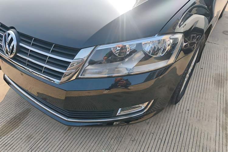 Used Volkswagen Lavida 2014 1.6L Automatic Sport Edition Left Front Headlight