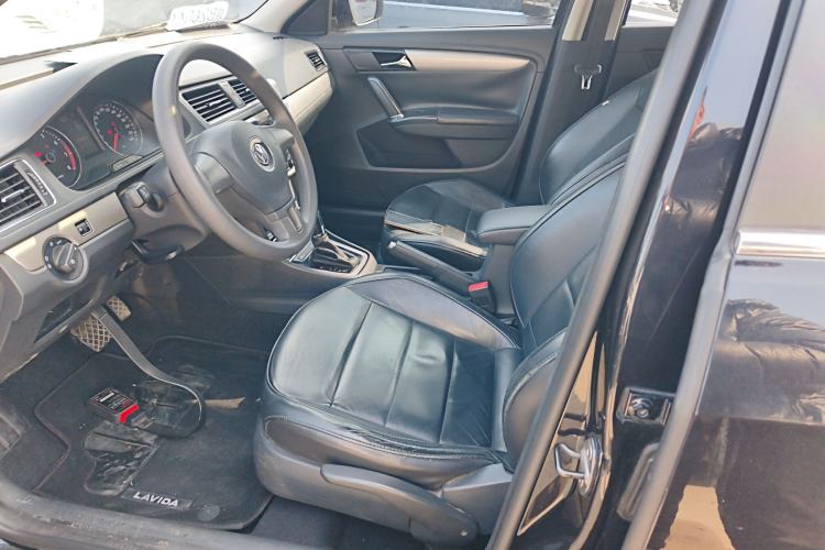 Used Volkswagen Lavida 2014 1.6L Automatic Sport Edition Left Front Seat