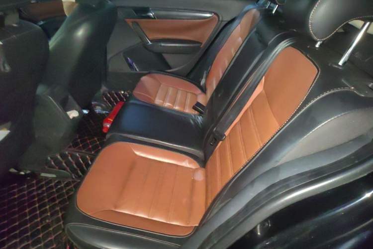 Used Volkswagen Lavida 2014 1.4TSI DSG Sport Edition Left Rear Seat