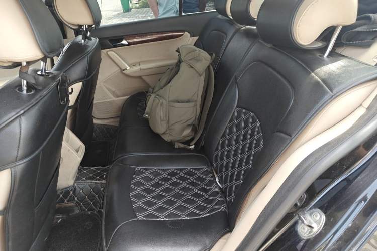 Used Volkswagen Lavida 2014 1.4TSI DSG 30th Anniversary Edition Left Rear Seat