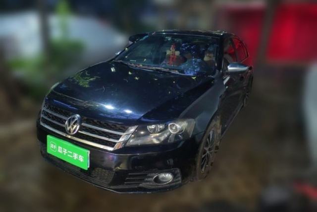 Ojetý Volkswagen Lavida 2014 1.4TSI DSG Sport Edition
