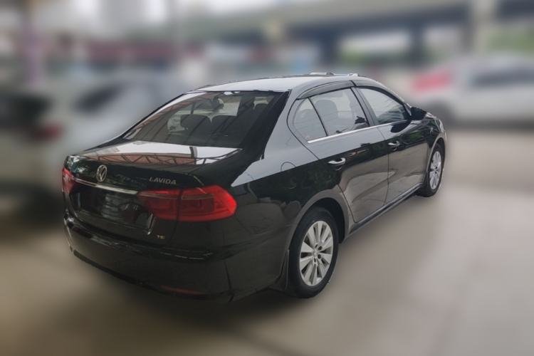 Used Volkswagen Lavida 2014 1.4 TSI DSG BlueMotion Technology Version Rear Right 45 Deg