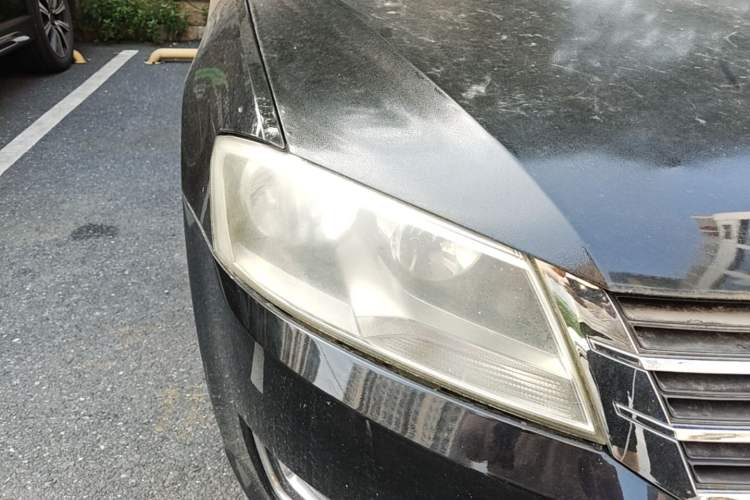 Used Volkswagen Lavida 2014 1.6L Automatic Sport Edition Right Front Headlight