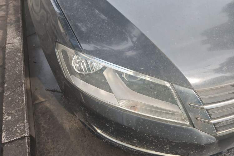 Used Volkswagen Lavida 2014 1.6L Automatic Sport Edition Right Front Headlight
