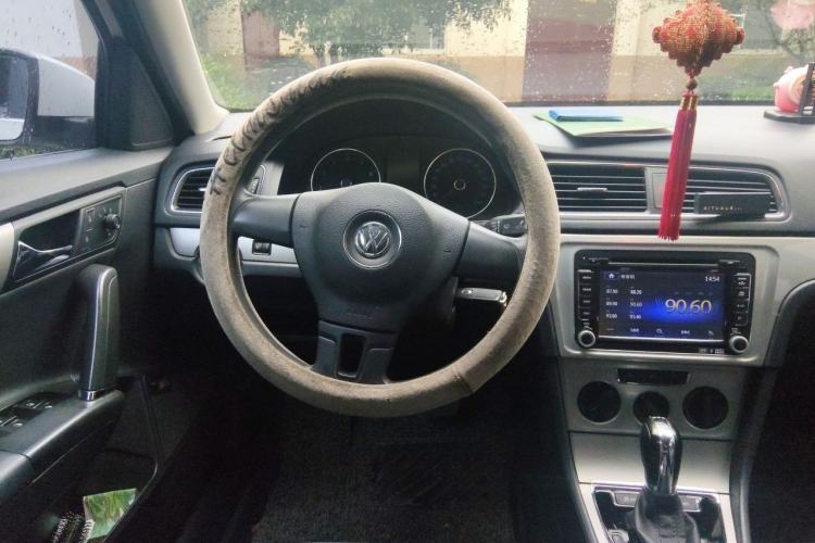 Used Volkswagen Lavida 2014 1.4TSI DSG 30th Anniversary Edition Steering Wheel