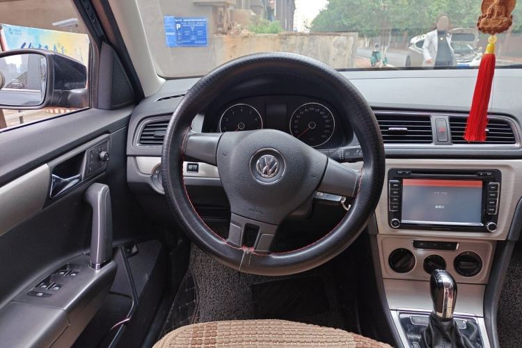 Used Volkswagen Lavida 2014 1.4TSI DSG 30th Anniversary Edition Steering Wheel