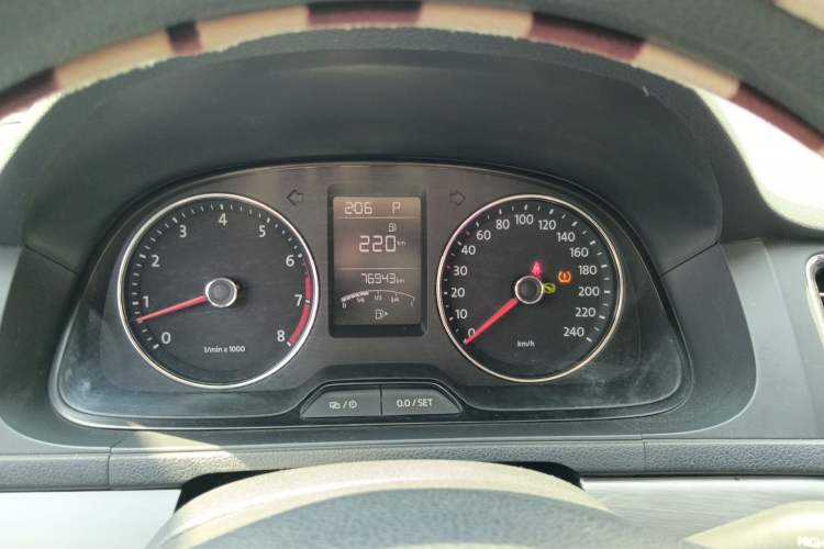Used Volkswagen Lavida 2014 1.4 TSI DSG BlueMotion Technology Version Instrument Cluster