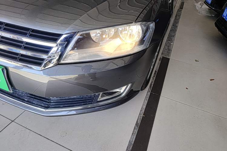Used Volkswagen Lavida 2014 1.6L Automatic Sport Edition Left Front Headlight