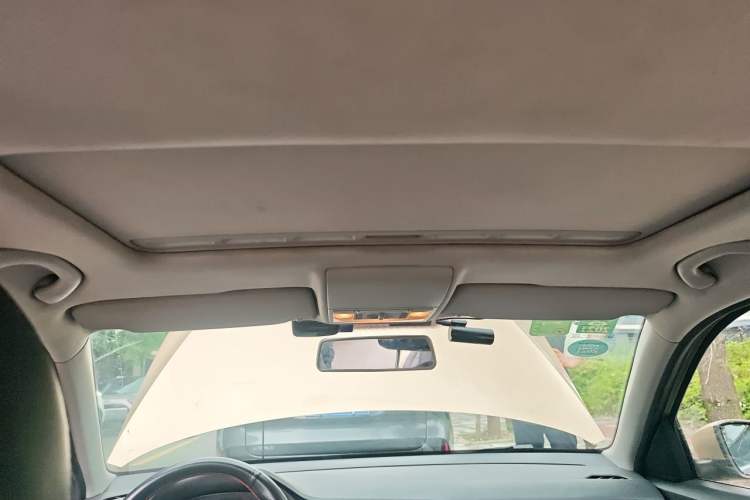Used Volkswagen Lavida 2014 1.6L Automatic Sport Edition Headliner