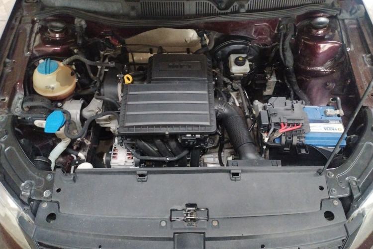 Used Volkswagen Lavida 2014 1.6L Automatic Sport Edition Engine Bay