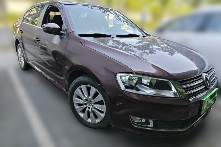 Used Volkswagen Lavida 2014 1.6L Automatic Sport Edition Front Right 45 Deg