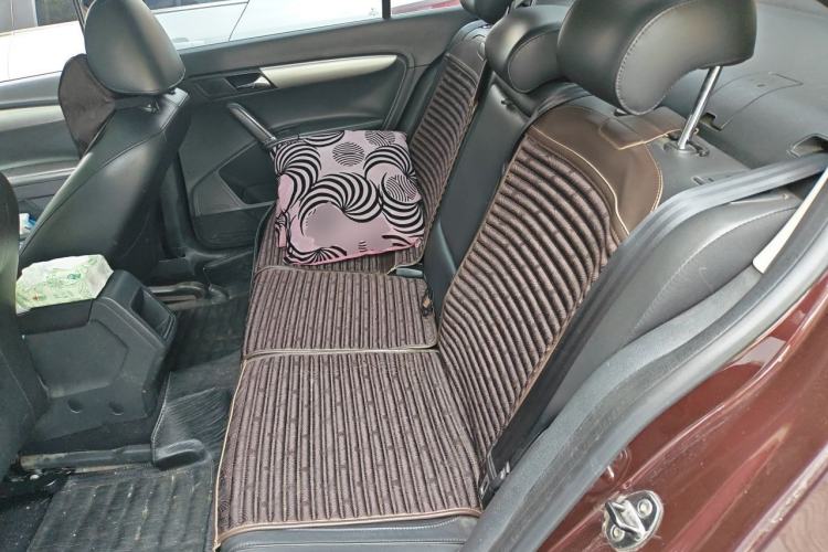 Used Volkswagen Lavida 2014 1.6L Automatic Sport Edition Left Rear Seat