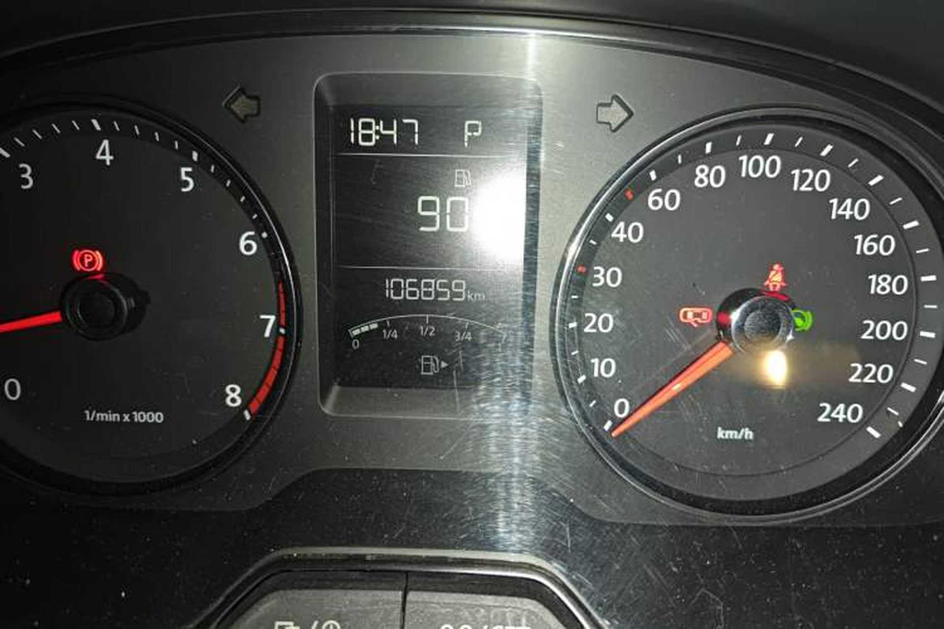 Used Volkswagen Lavida 2014 1.6L Automatic Sport Edition Odometer Close Up