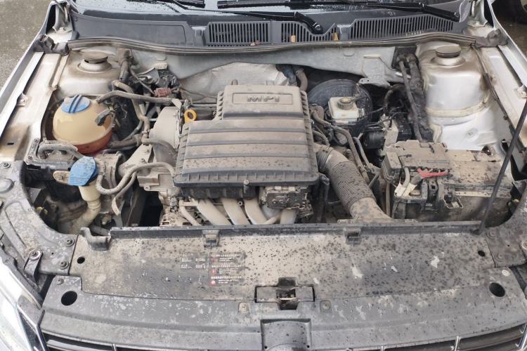 Used Volkswagen Lavida 2014 1.6L Automatic Sport Edition Engine Bay