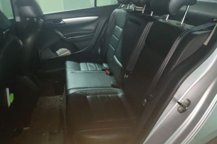 Used Volkswagen Lavida 2014 1.6L Automatic Sport Edition Left Rear Seat