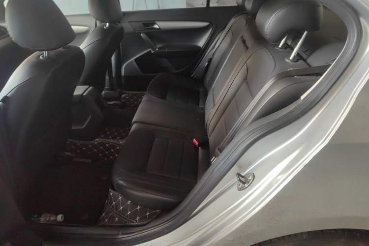 Used Volkswagen Lavida 2014 1.6L Automatic Sport Edition Left Rear Seat