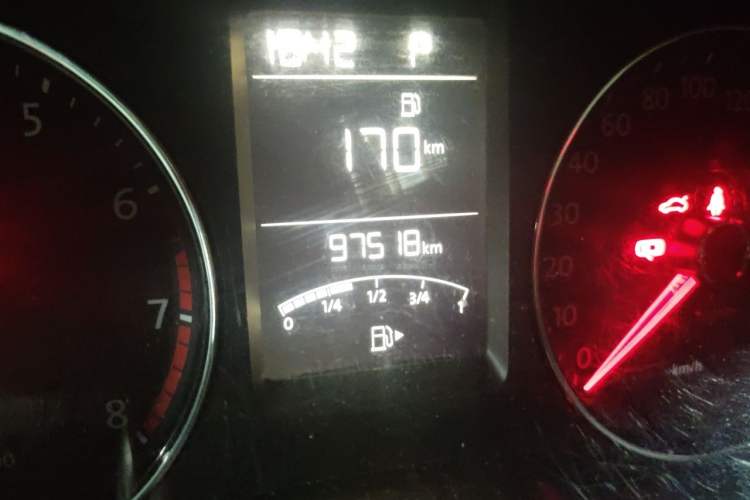 Used Volkswagen Lavida 2014 1.6L Automatic Sport Edition Odometer Close Up