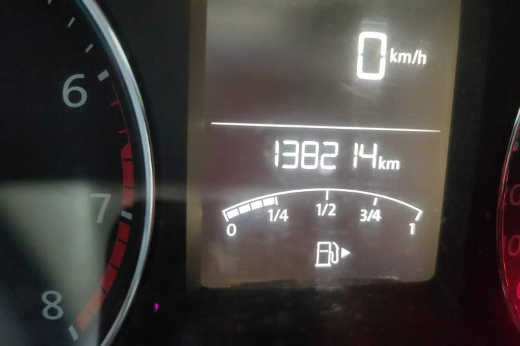 Used Volkswagen Lavida 2014 1.6L Automatic Sport Edition Odometer Close Up