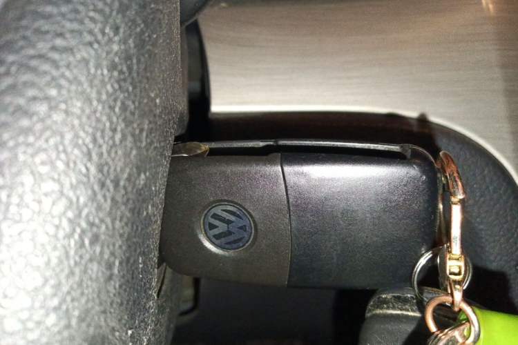 Used Volkswagen Lavida 2014 1.6L Automatic Sport Edition Vehicle Key