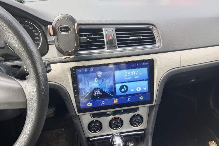 Used Volkswagen Lavida 2014 1.4 TSI DSG BlueMotion Technology Version Audio And AC Panel