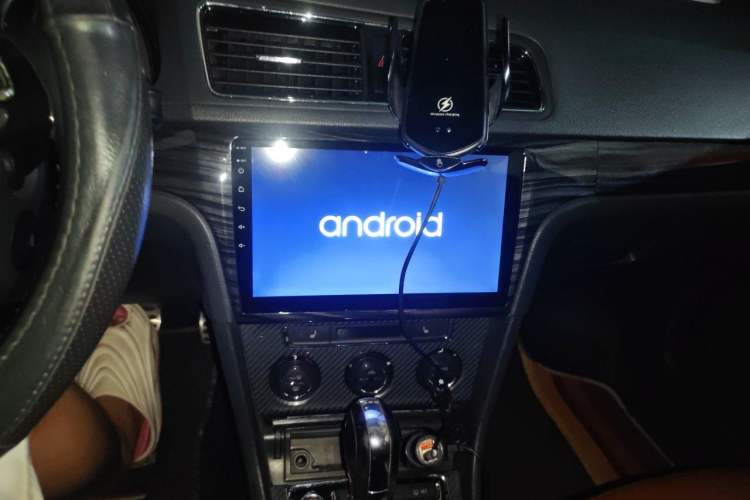 Used Volkswagen Lavida 2014 1.4TSI DSG Sport Edition Audio And AC Panel