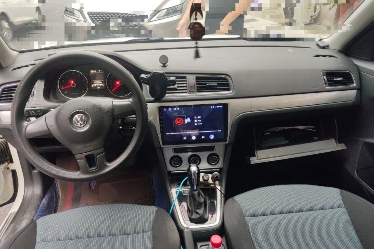 Used Volkswagen Lavida 2014 1.4 TSI DSG BlueMotion Technology Version Center Console