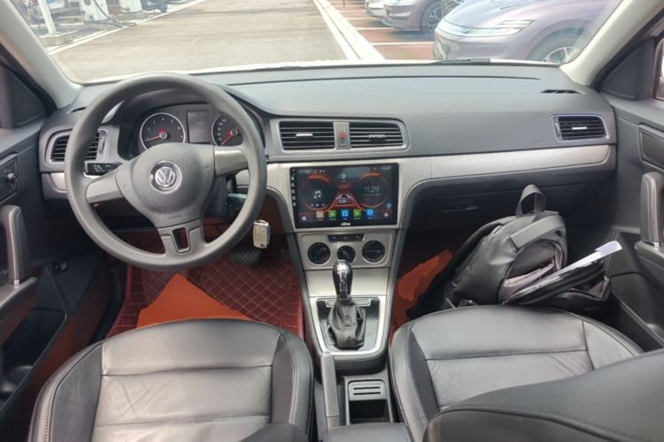 Used Volkswagen Lavida 2014 1.4 TSI DSG BlueMotion Technology Version Center Console