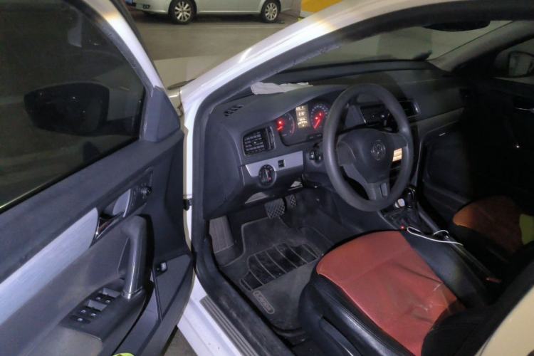 Used Volkswagen Lavida 2014 1.4 TSI DSG BlueMotion Technology Version Driver Seat