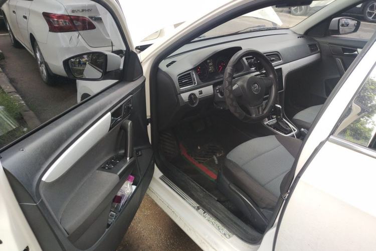 Used Volkswagen Lavida 2014 1.4 TSI DSG BlueMotion Technology Version Driver Seat