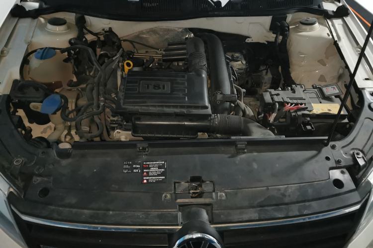 Used Volkswagen Lavida 2014 1.4 TSI DSG BlueMotion Technology Version Engine Bay