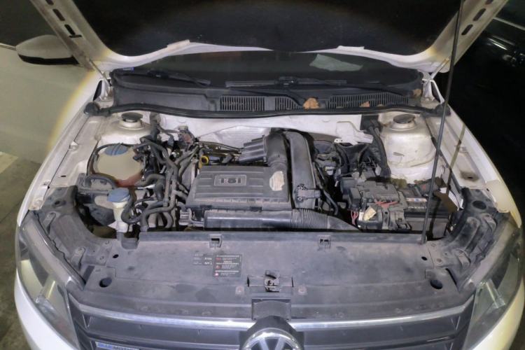 Used Volkswagen Lavida 2014 1.4 TSI DSG BlueMotion Technology Version Engine Bay