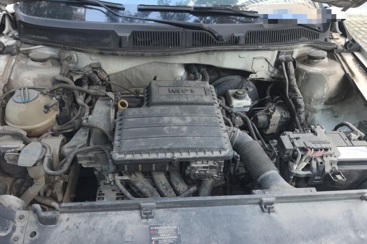 Used Volkswagen Lavida 2014 1.6L Automatic Sport Edition Engine Bay