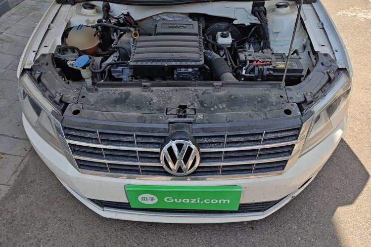Used Volkswagen Lavida 2014 1.6L Automatic Sport Edition Engine Bay