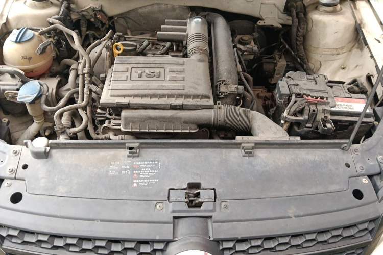 Used Volkswagen Lavida 2014 1.4TSI DSG Sport Edition Engine Bay