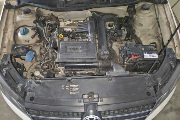 Used Volkswagen Lavida 2014 1.4TSI DSG Sport Edition Engine Bay
