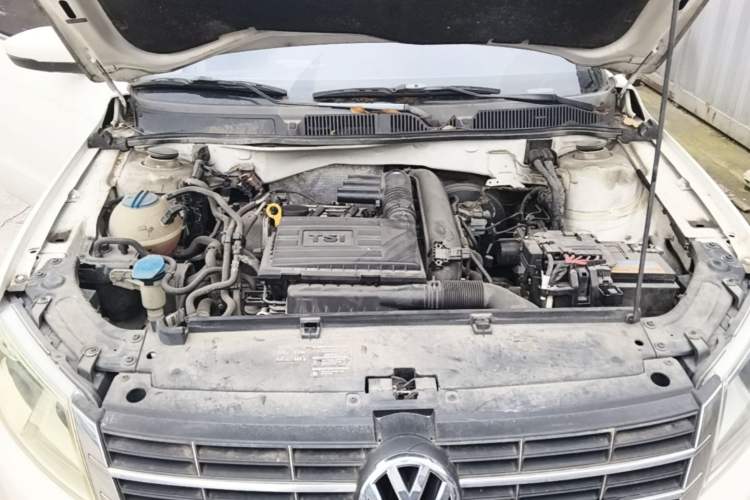 Used Volkswagen Lavida 2014 1.4TSI DSG 30th Anniversary Edition Engine Bay