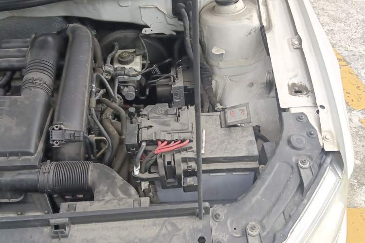 Used Volkswagen Lavida 2014 1.4 TSI DSG BlueMotion Technology Version Engine Bay Left