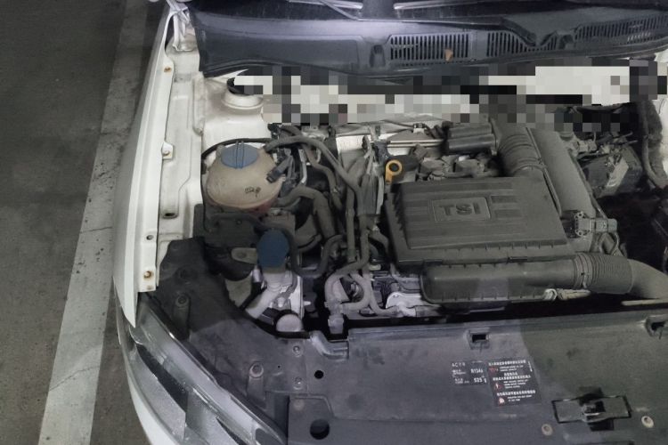 Used Volkswagen Lavida 2014 1.4 TSI DSG BlueMotion Technology Version Engine Bay Right
