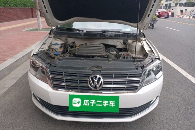 Used Volkswagen Lavida 2014 1.6L Automatic Sport Edition Engine Bay