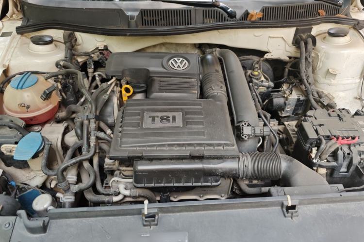 Used Volkswagen Lavida 2014 1.4 TSI DSG BlueMotion Technology Version Engine Bay