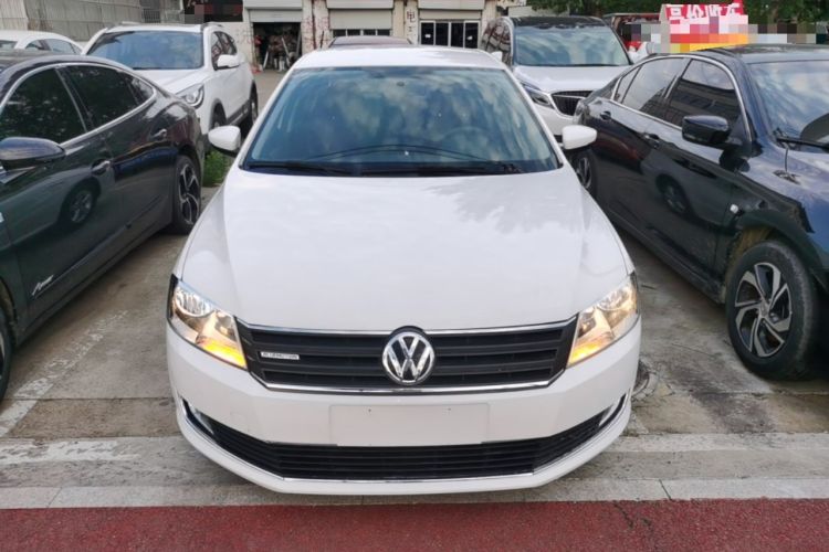 Used Volkswagen Lavida 2014 1.4 TSI DSG BlueMotion Technology Version Front