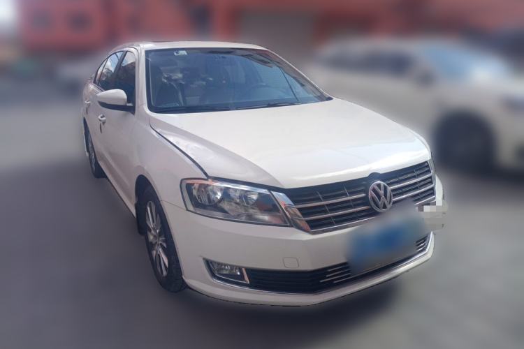 Used Volkswagen Lavida 2014 1.6L Automatic Sport Edition Front Right 45 Deg