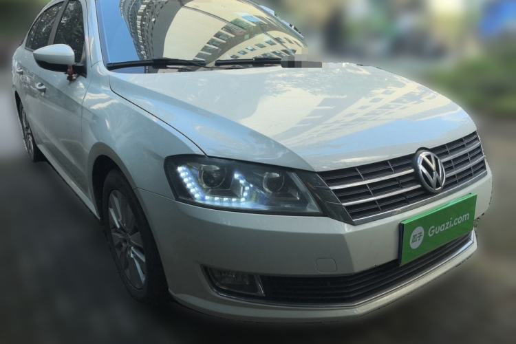 Used Volkswagen Lavida 2014 1.6L Automatic Sport Edition Front Right 45 Deg